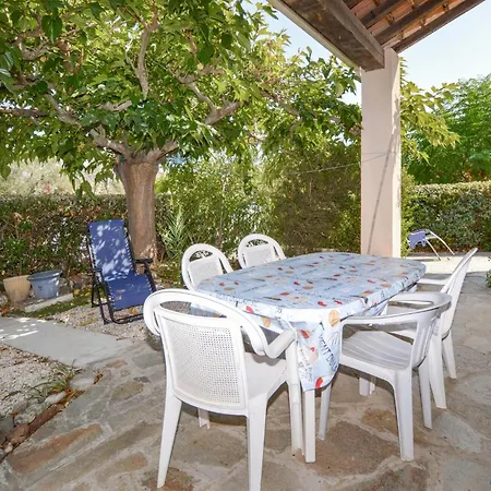 Holiday home Beautiful In With Wifi Cervione