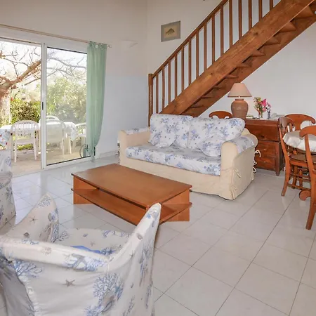 3 Bedroom Gorgeous Home In Cervione 펜션 세르비온