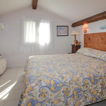 Сasa de vacaciones 3 Bedroom Gorgeous Home In Cervione *