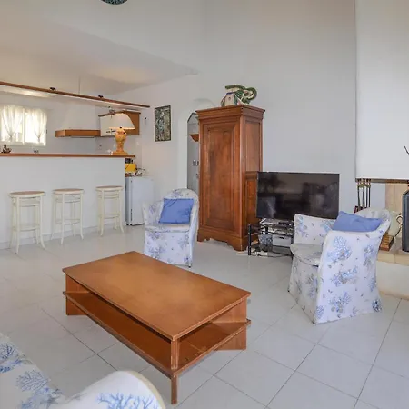 3 Bedroom Gorgeous Home In Cervione *